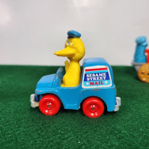 Sesame Street Muppets Die Cast Toys Vintage 80s Big Bird Oscar Cookie Monster - Picture 2 of 13